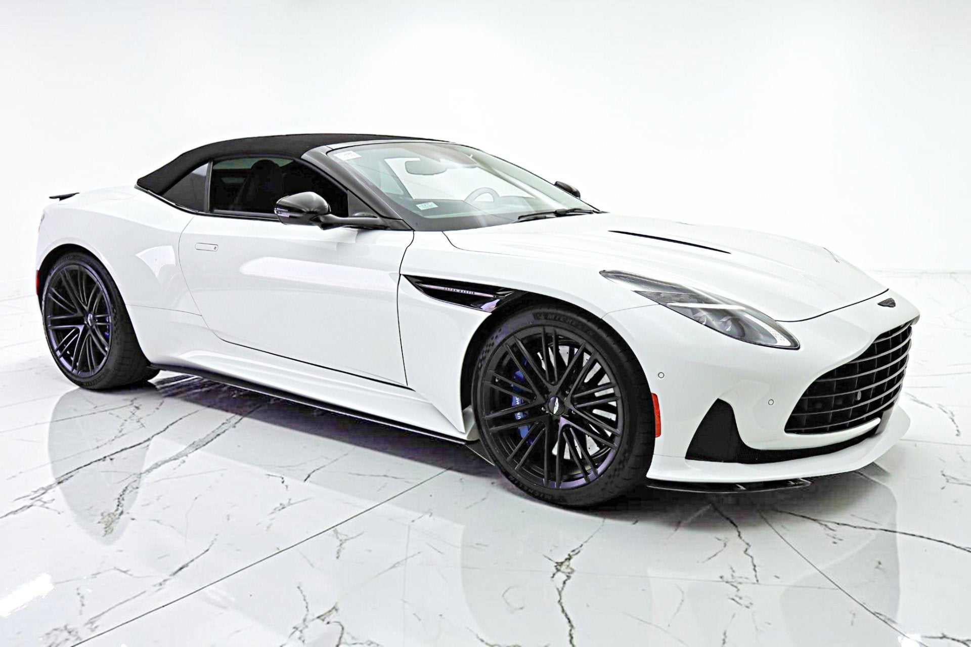 2024 Aston Martin DB12 Volante