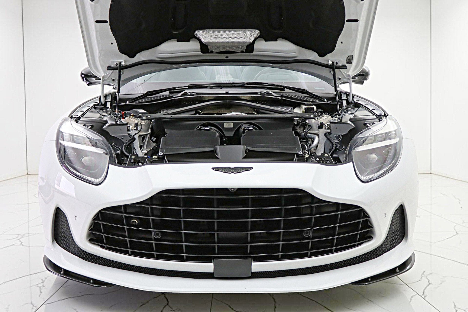 2024 Aston Martin DB12 Volante