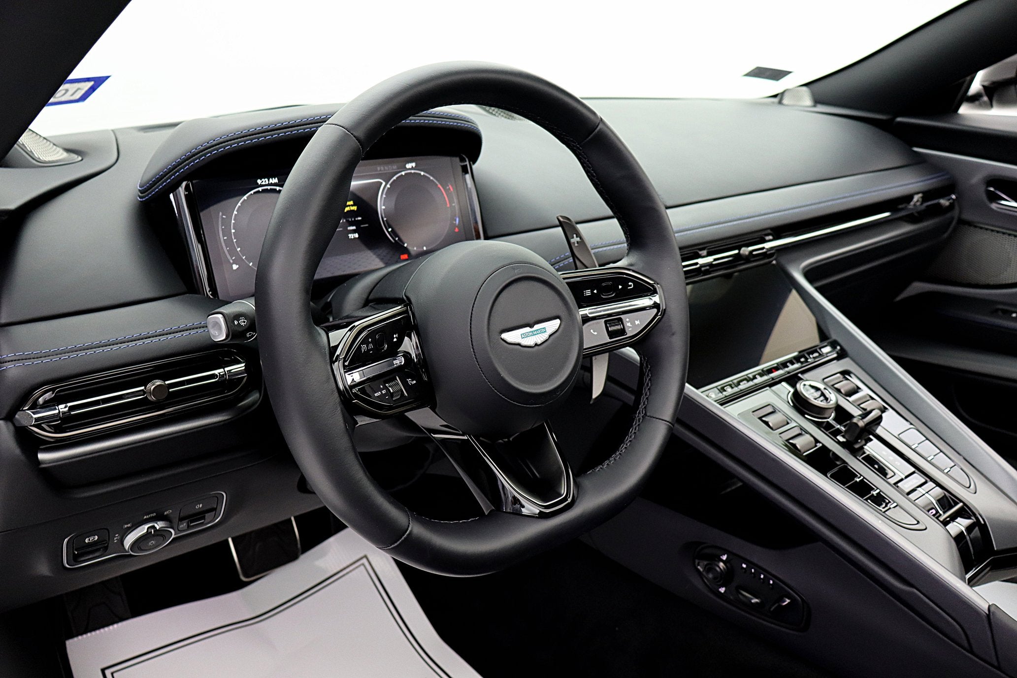 2024 Aston Martin DB12 Volante