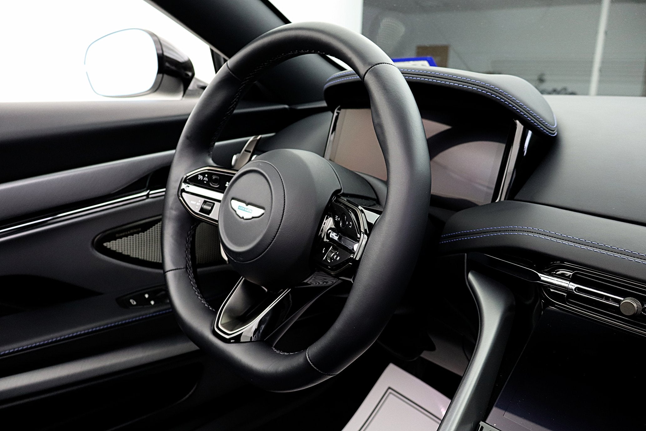 2024 Aston Martin DB12 Volante