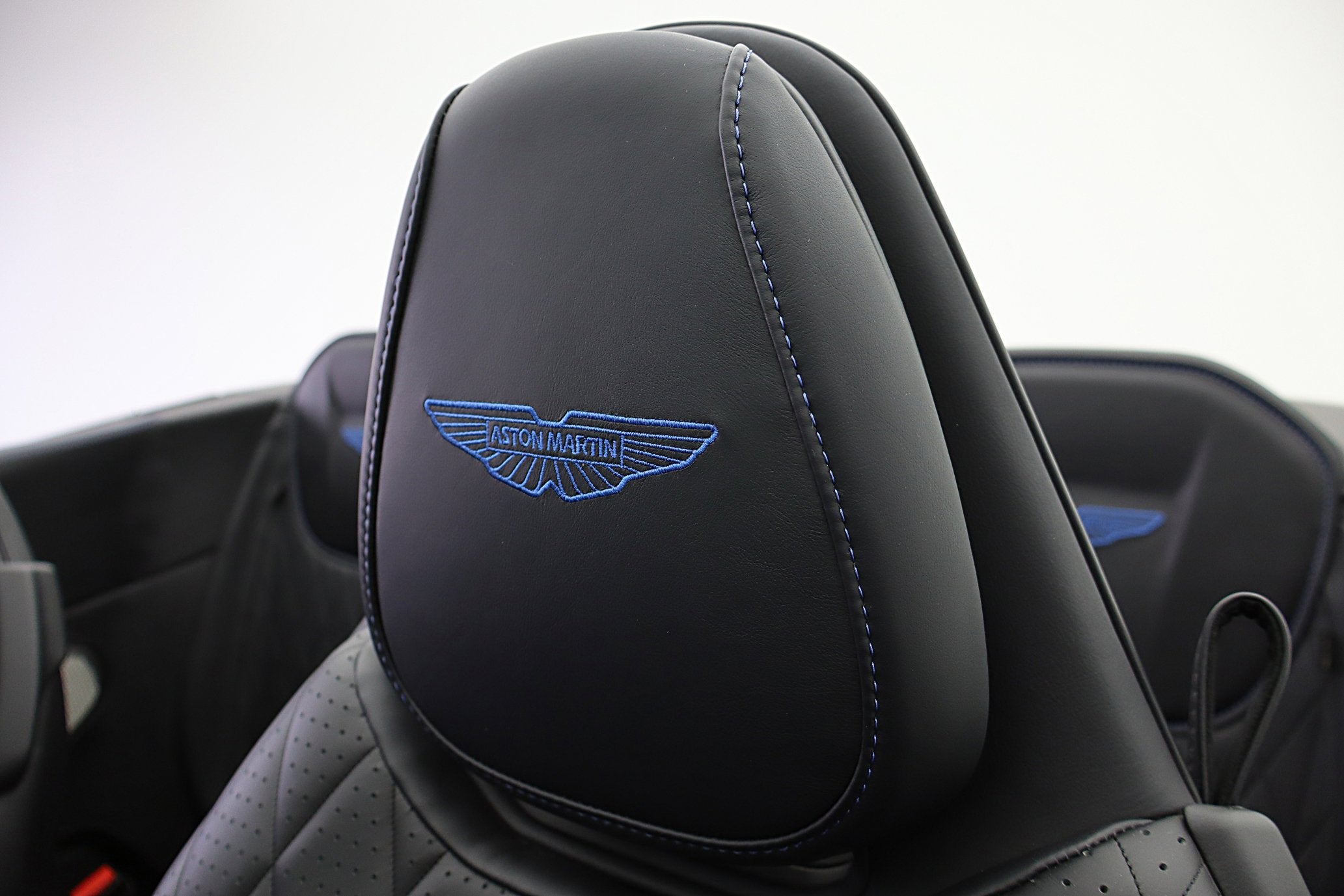 2024 Aston Martin DB12 Volante