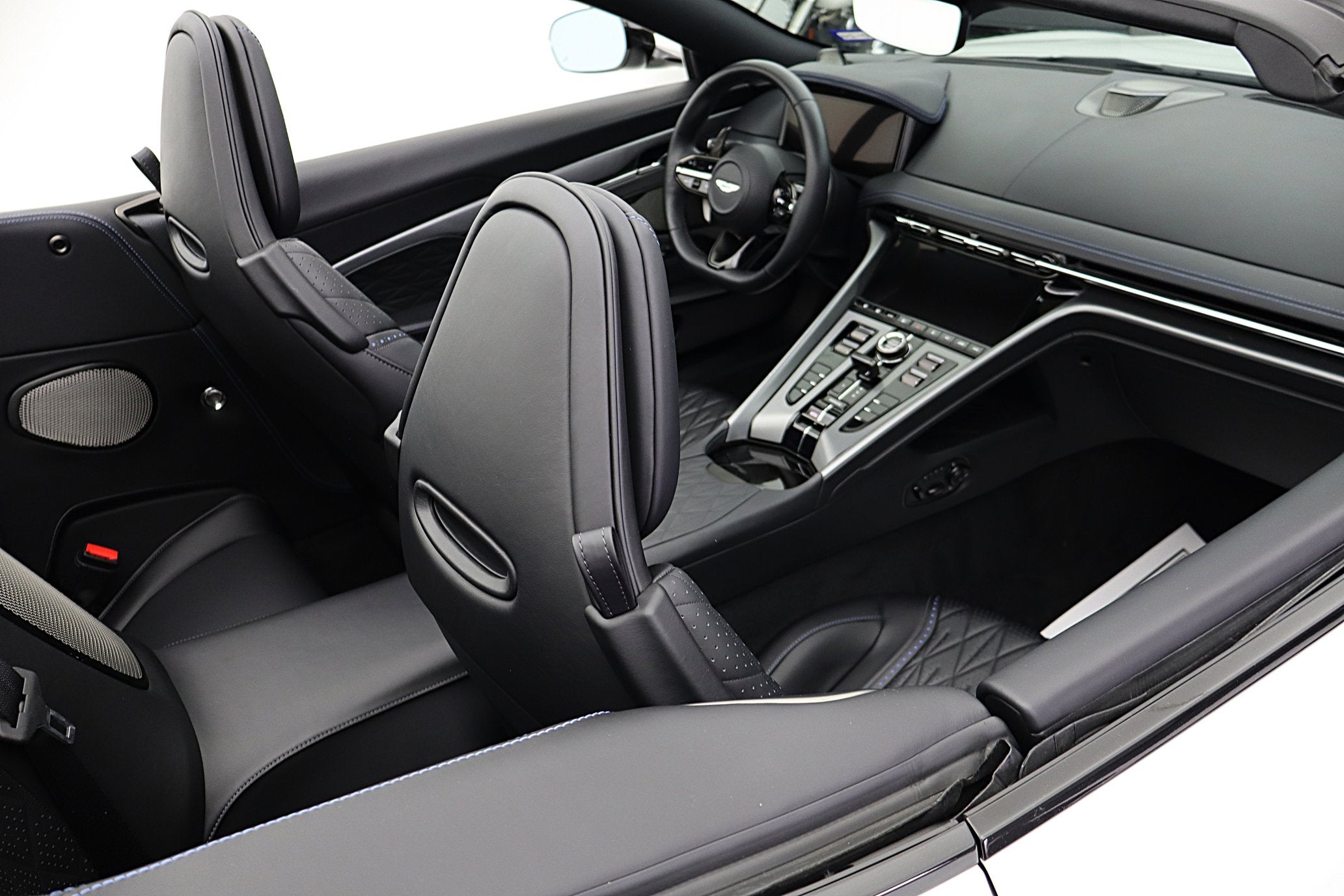 2024 Aston Martin DB12 Volante