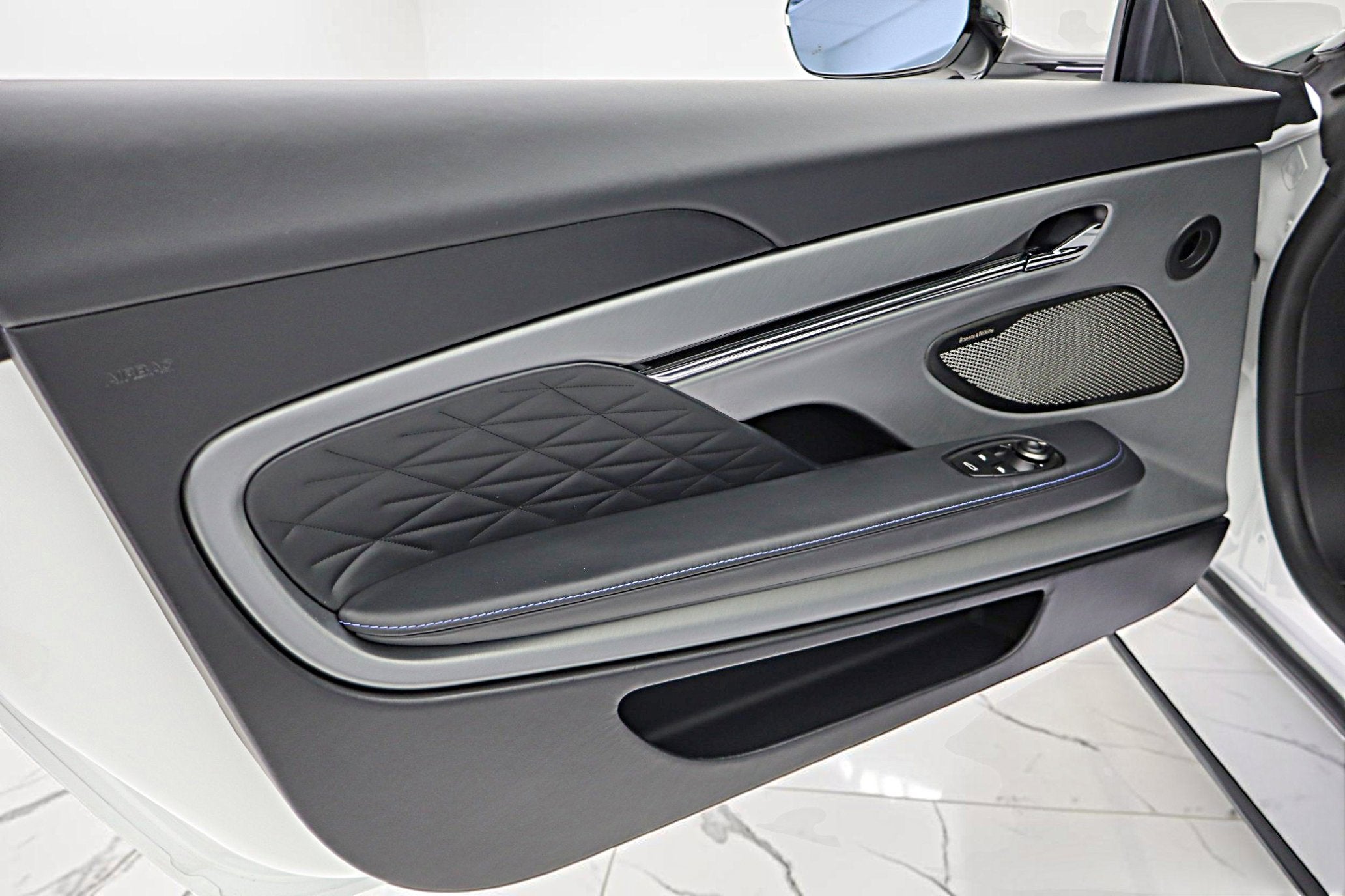 2024 Aston Martin DB12 Volante