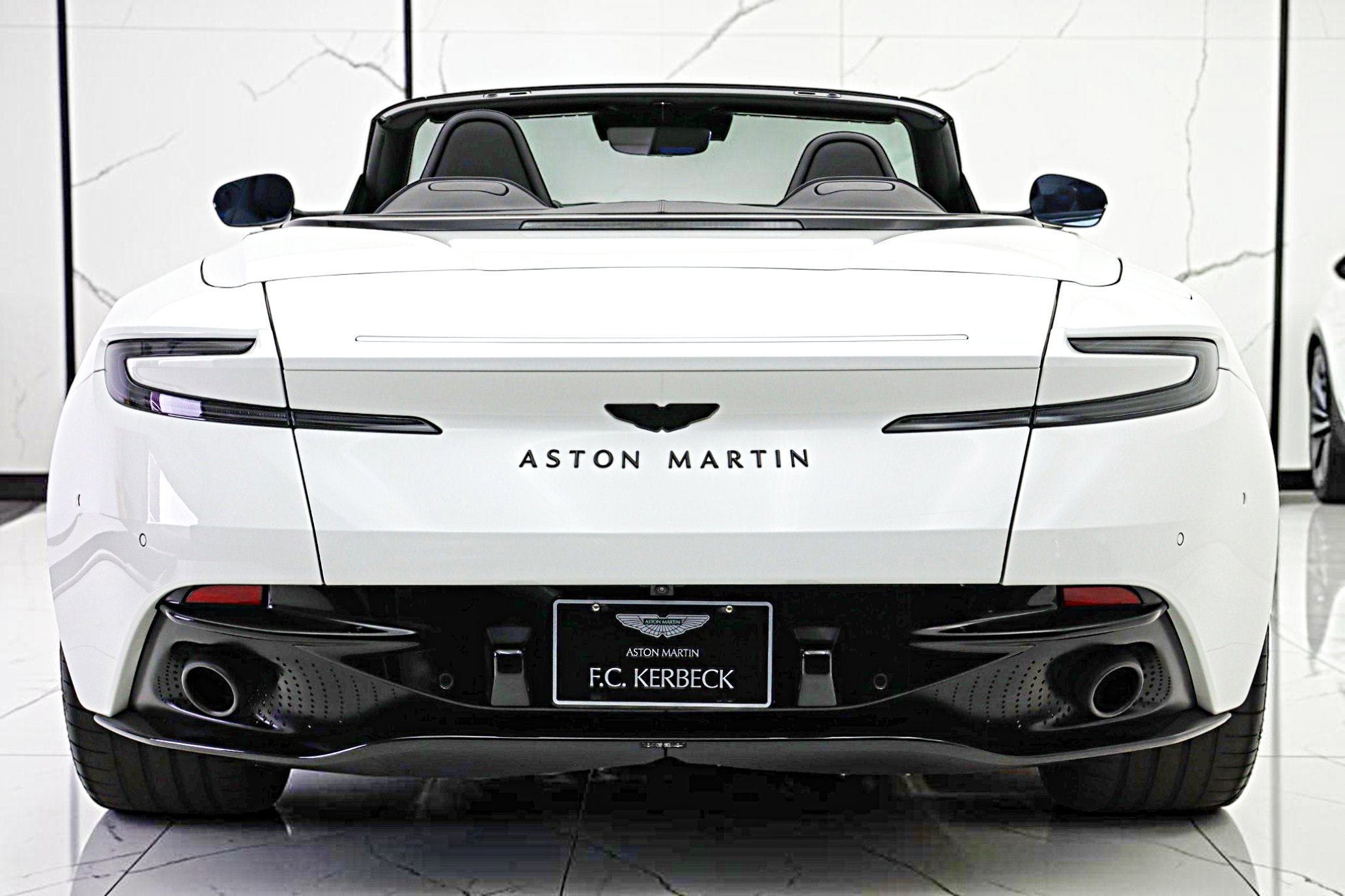 2024 Aston Martin DB12 Volante