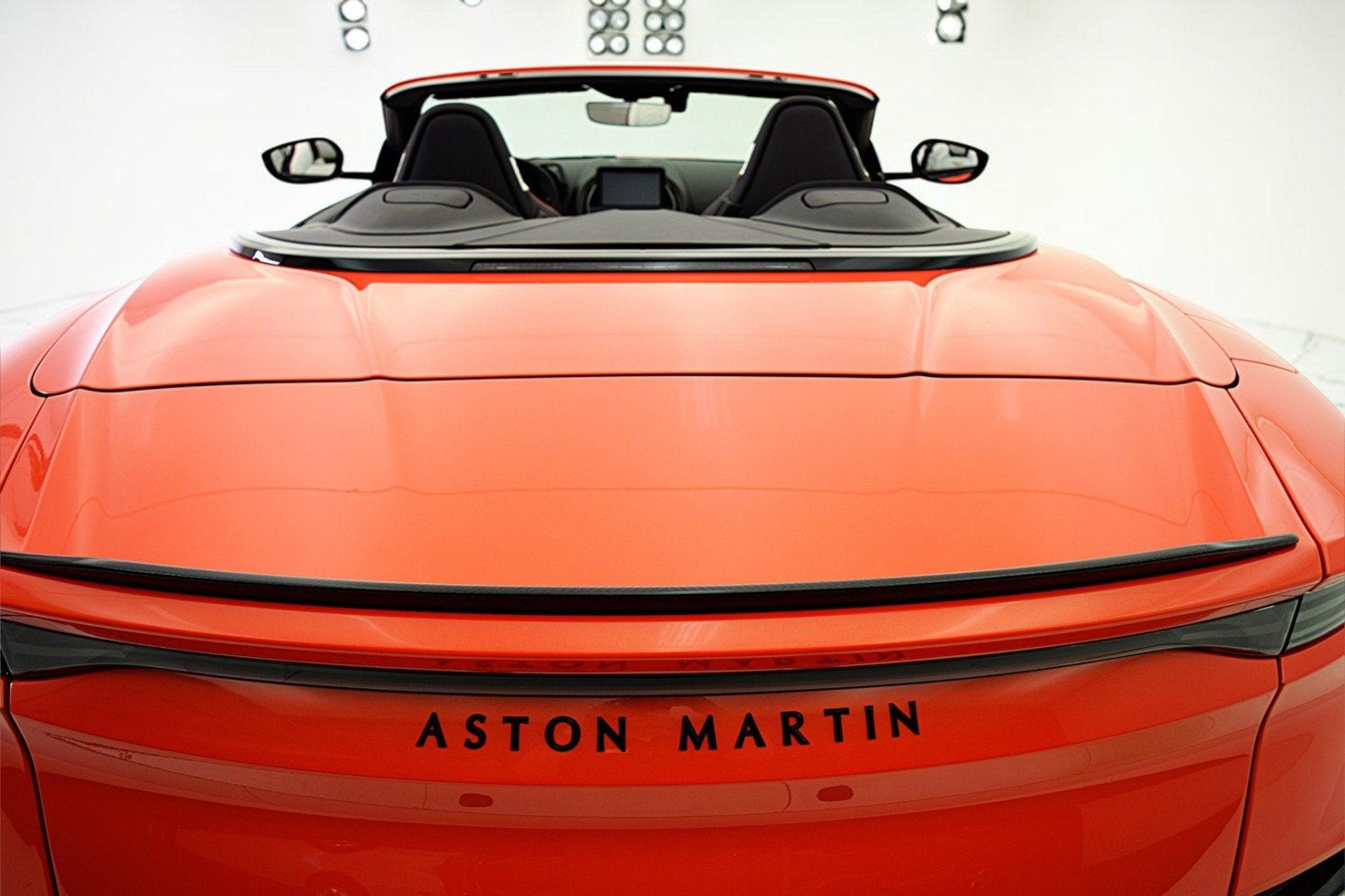 2023 Aston Martin DBS Volante