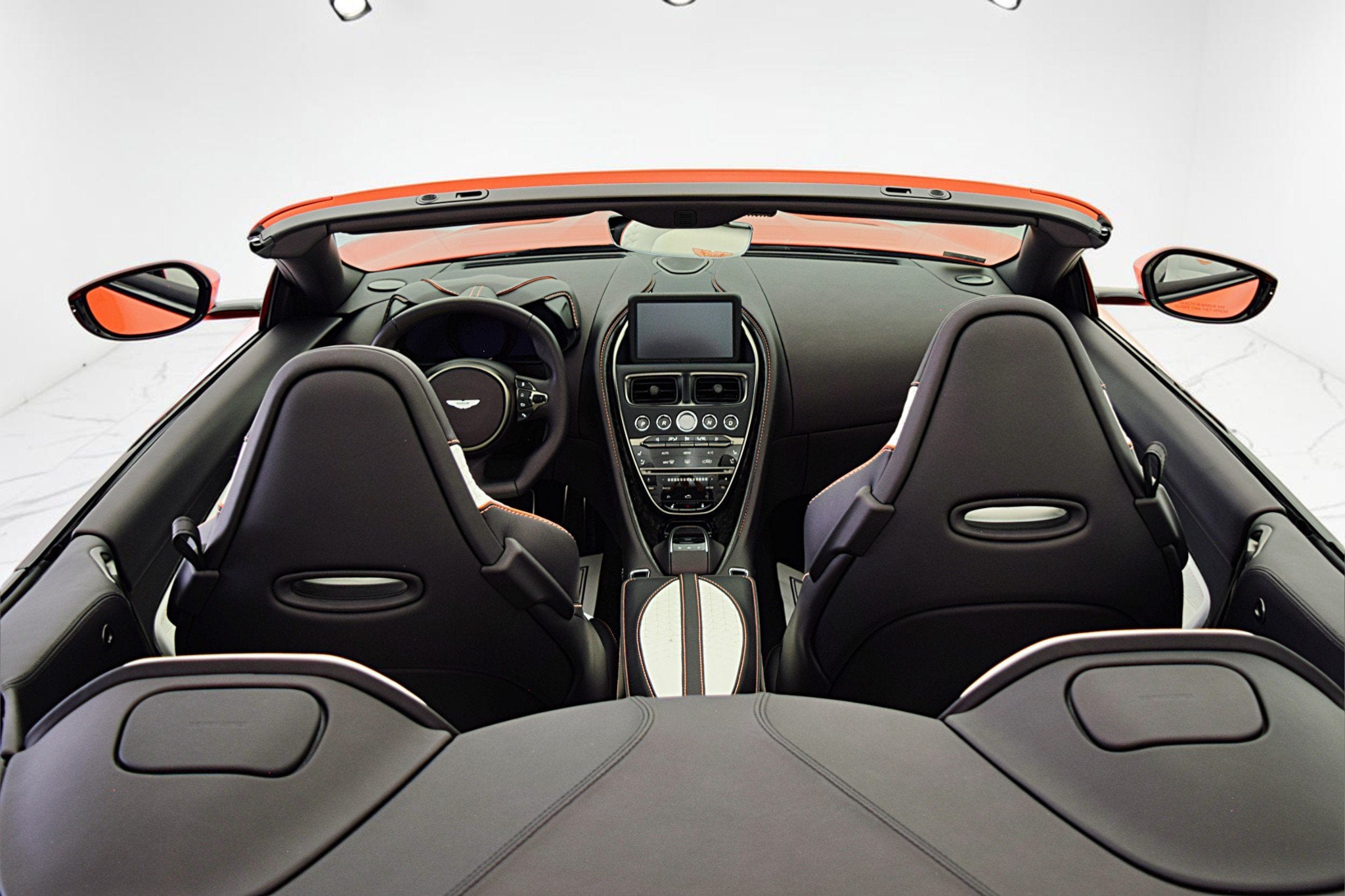 2023 Aston Martin DBS Volante