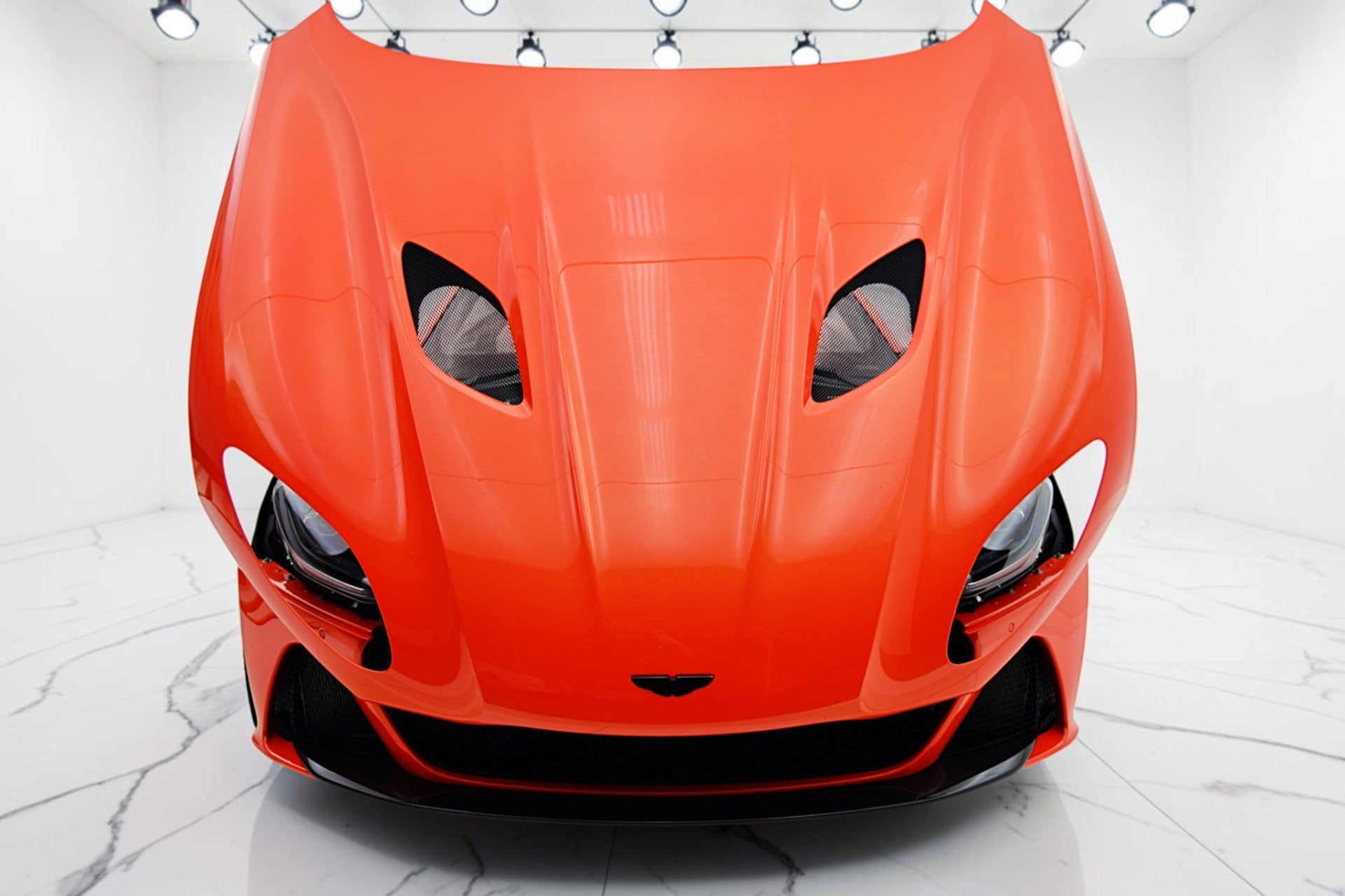 2023 Aston Martin DBS Volante