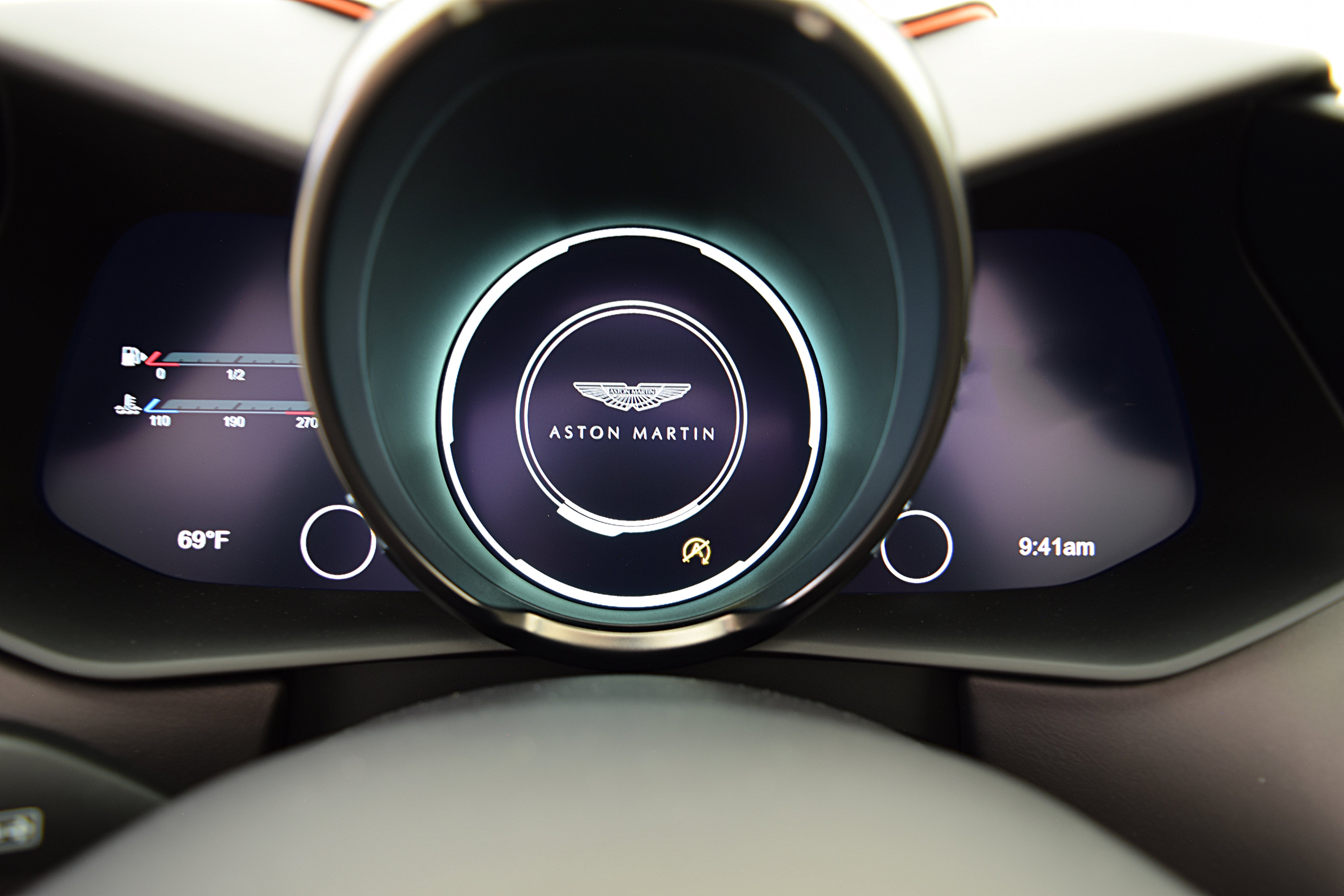 2023 Aston Martin DBS Volante