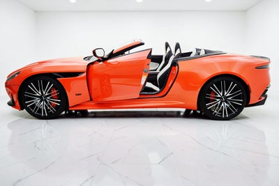 2023 Aston Martin DBS Volante