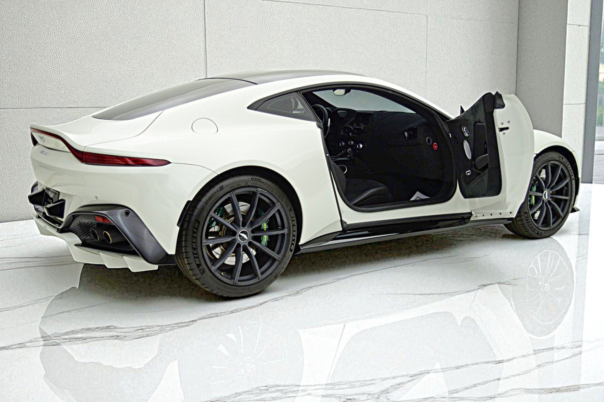 2019 Aston Martin Vantage Coupe