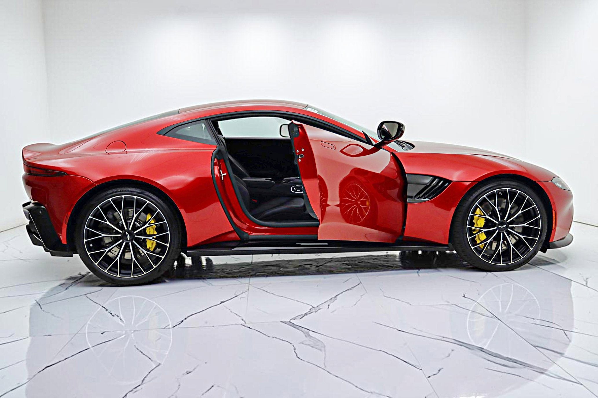 2023 Aston Martin Vantage Coupe