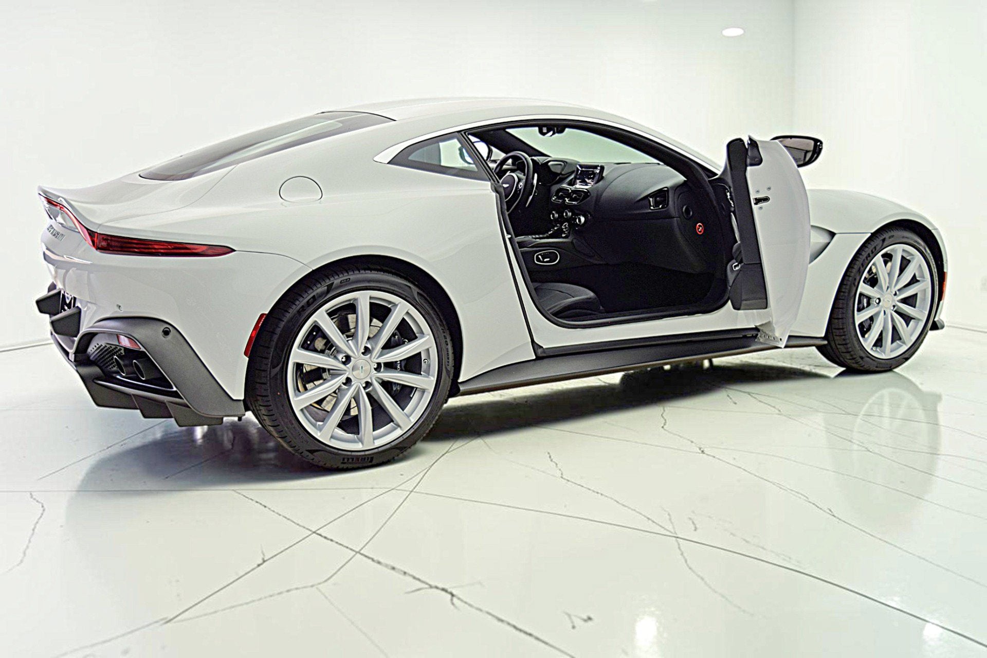 2023 Aston Martin Vantage Coupe