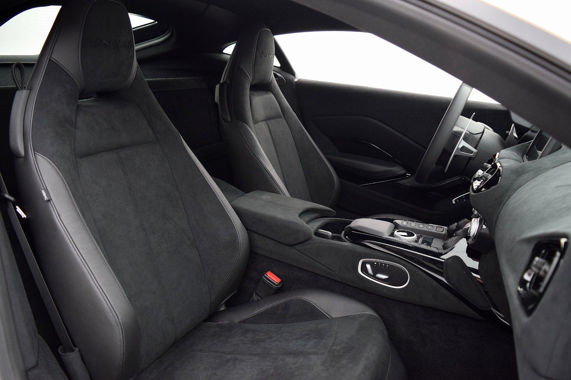 2020 Aston Martin Vantage Coupe