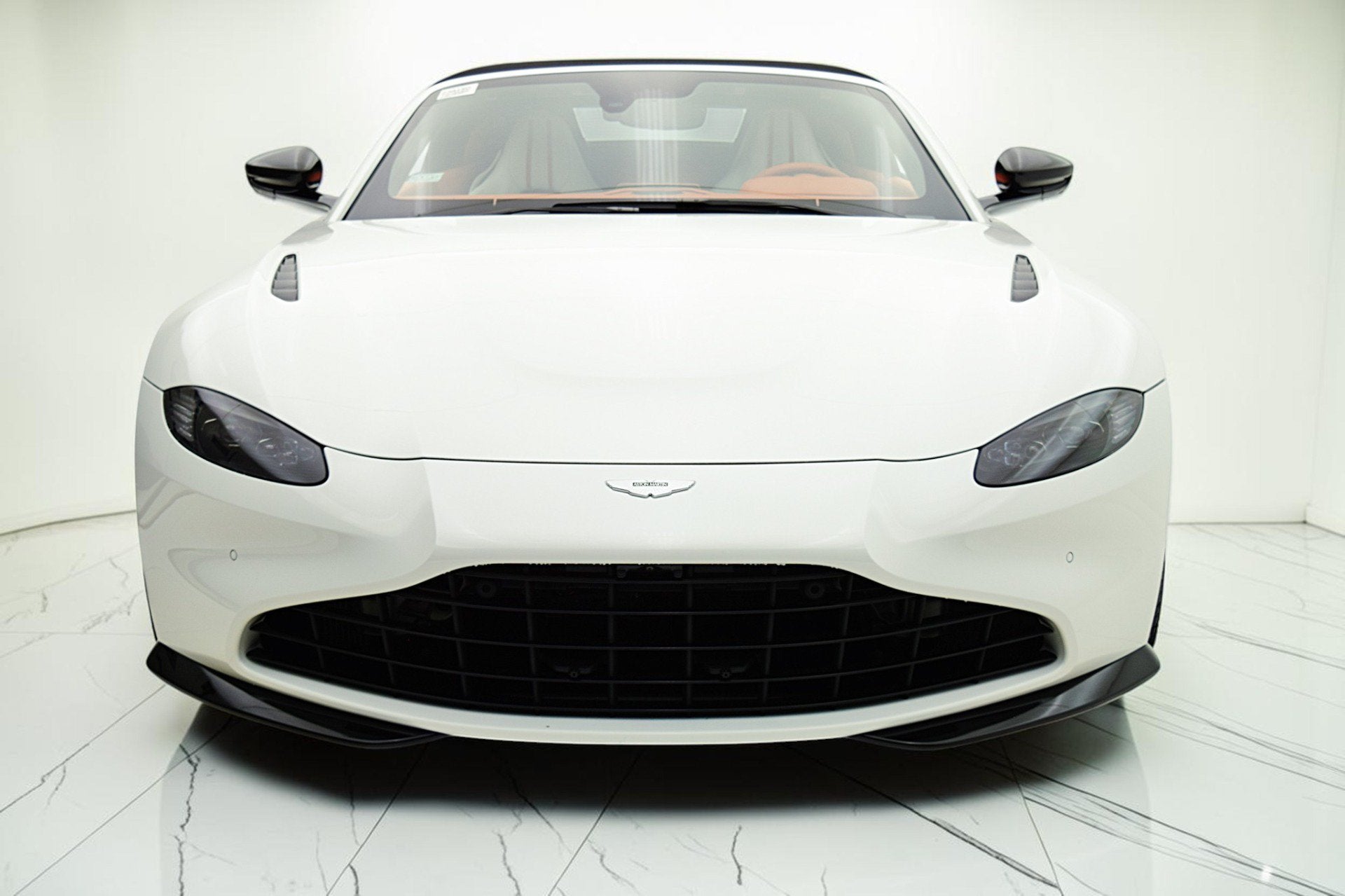2023 Aston Martin Vantage Roadster