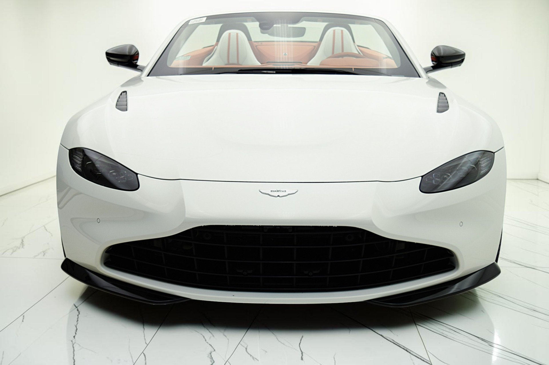 2023 Aston Martin Vantage Roadster