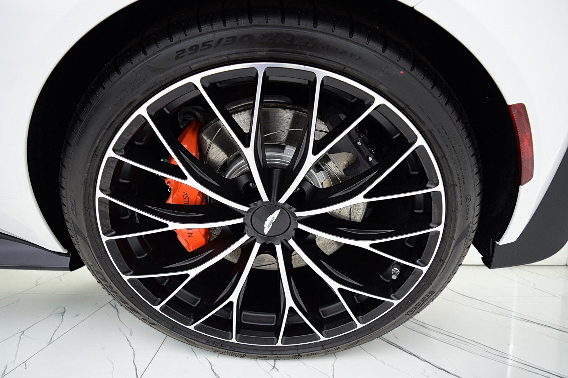 2023 Aston Martin Vantage Roadster