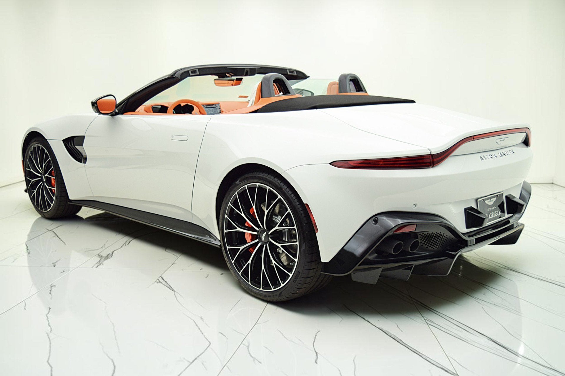2023 Aston Martin Vantage Roadster
