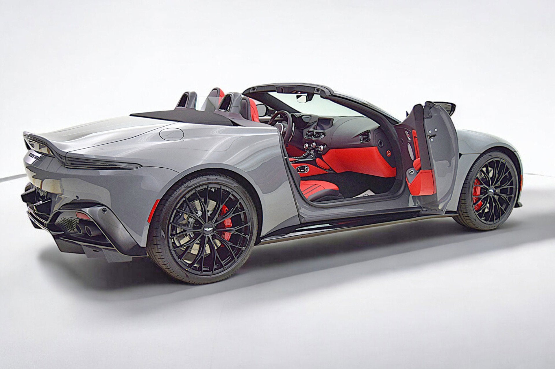 2023 Aston Martin Vantage Roadster