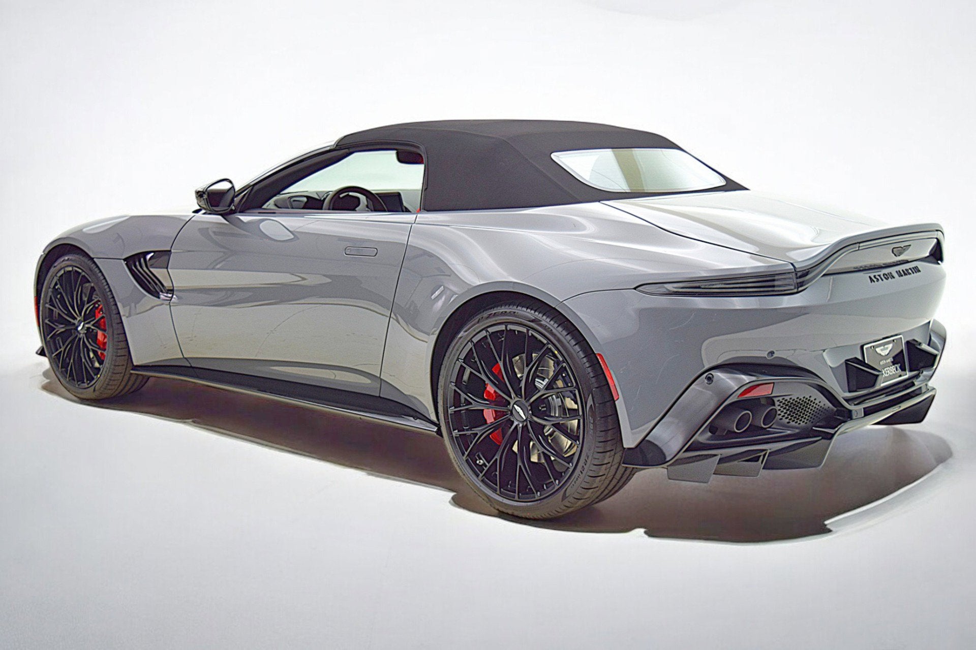 2023 Aston Martin Vantage Roadster
