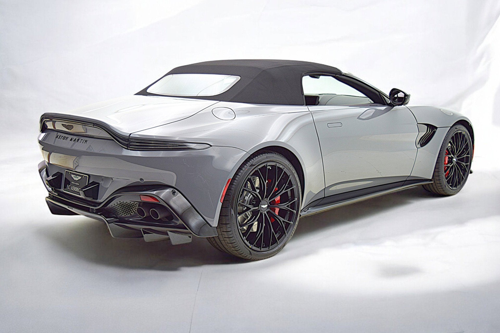 2023 Aston Martin Vantage Roadster