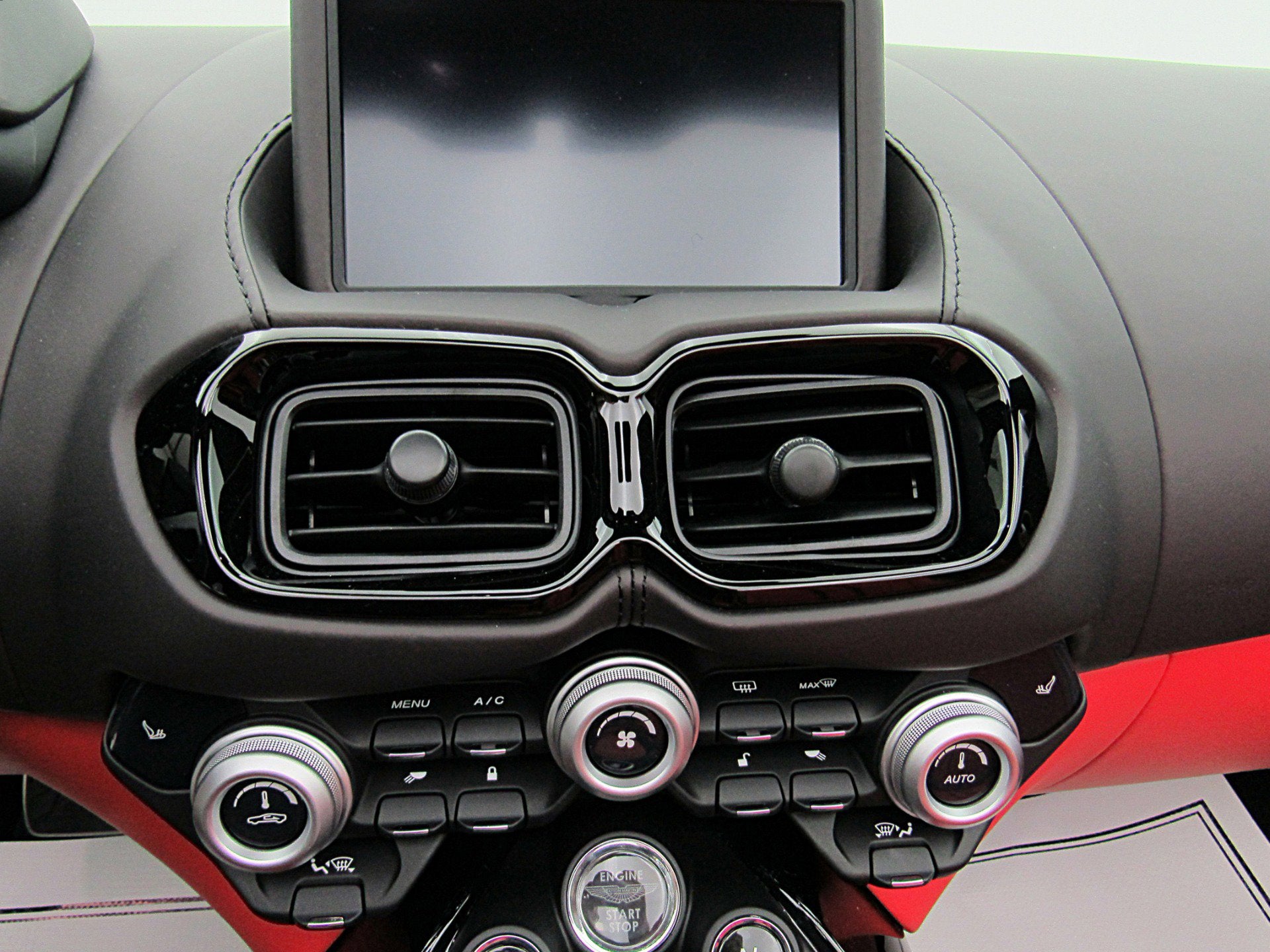 2023 Aston Martin Vantage Roadster