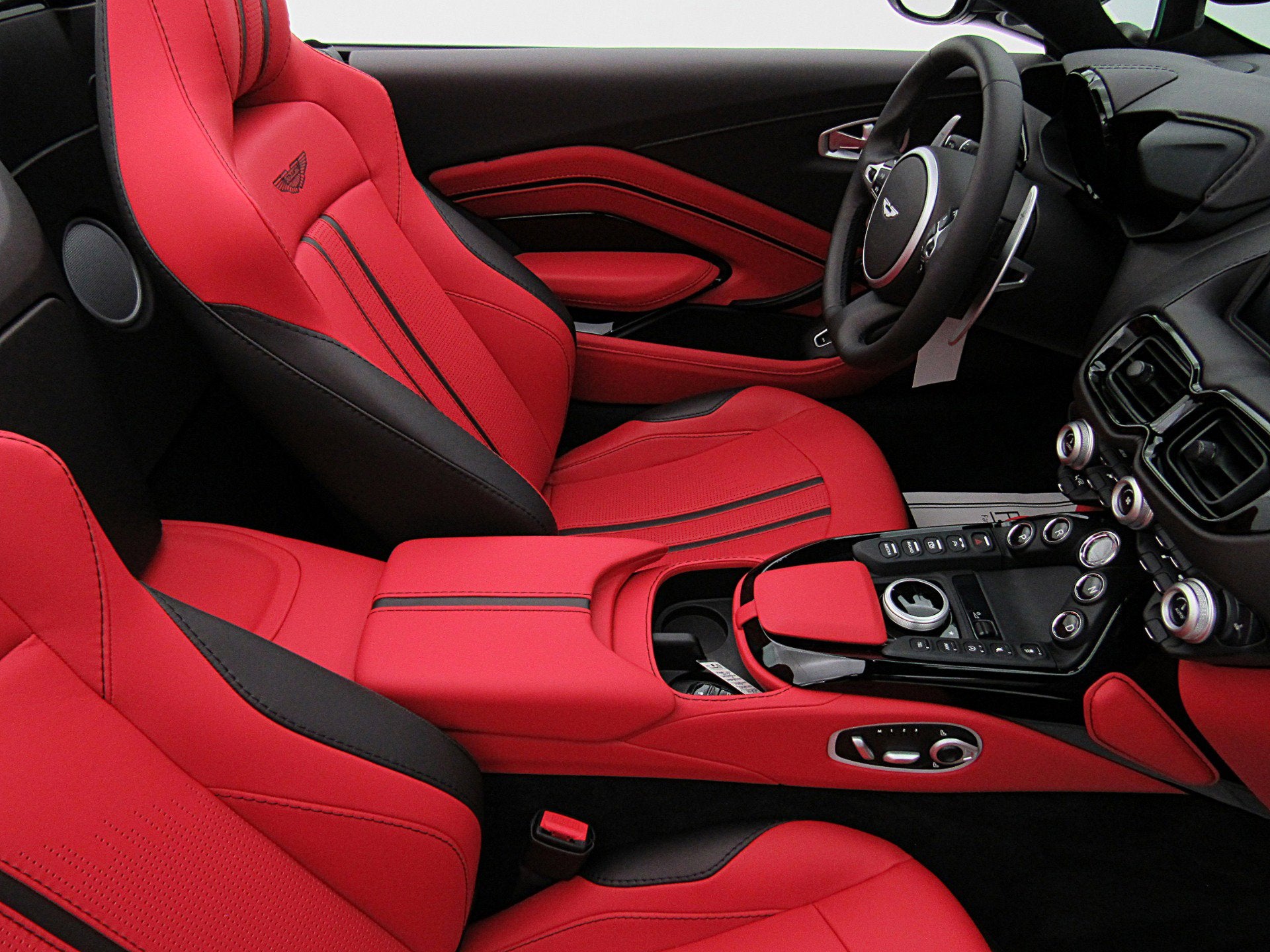 2023 Aston Martin Vantage Roadster