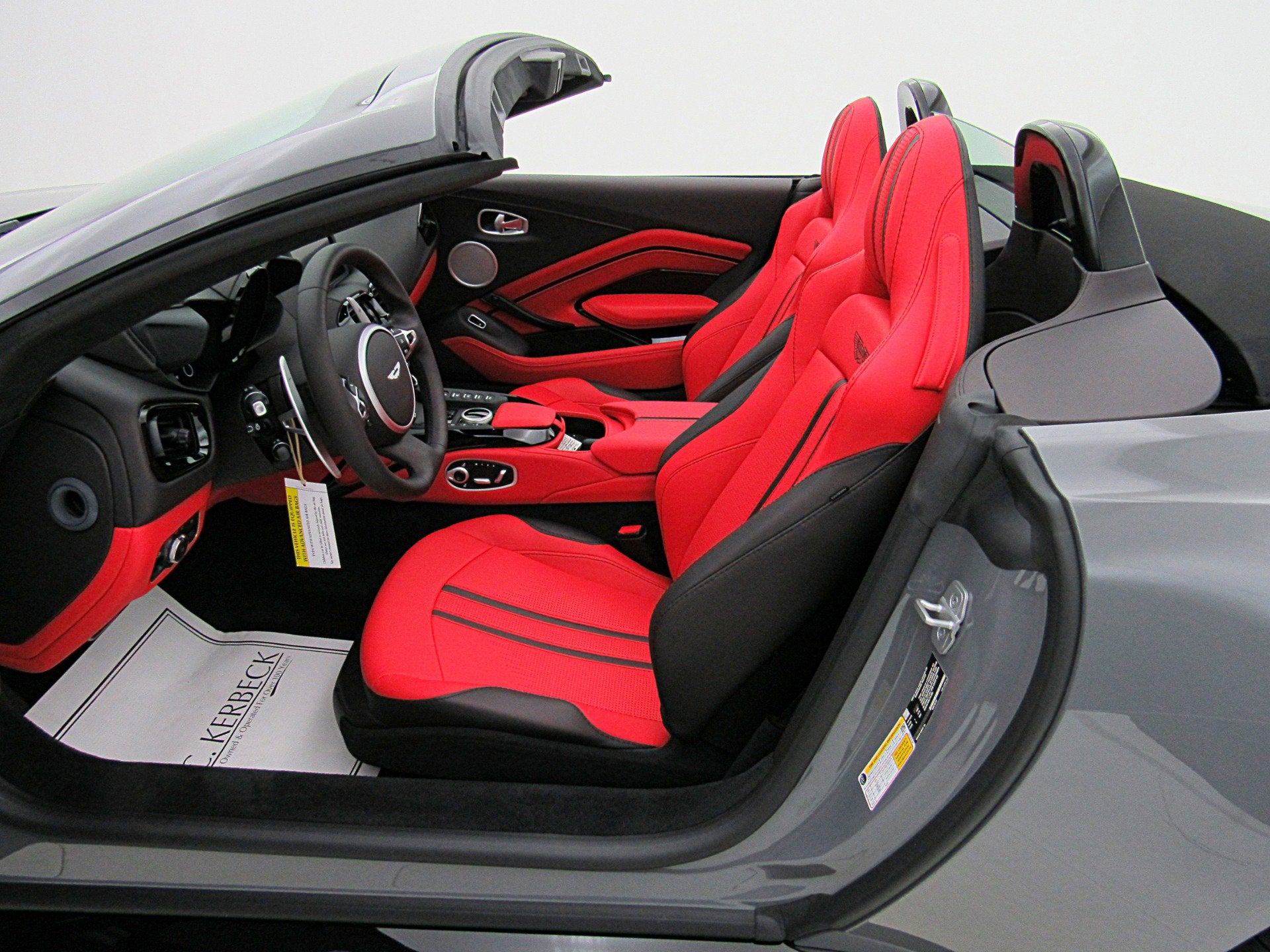 2023 Aston Martin Vantage Roadster