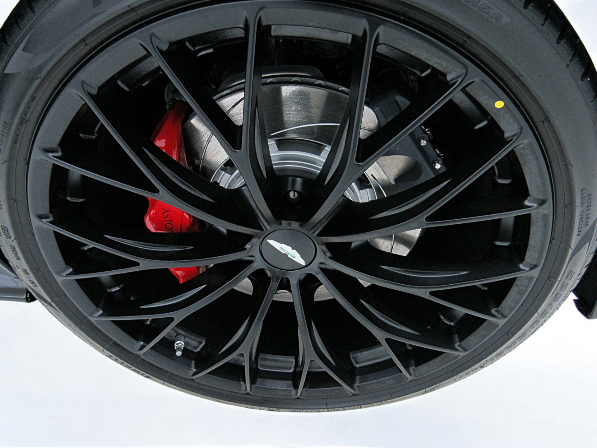 2023 Aston Martin Vantage Roadster