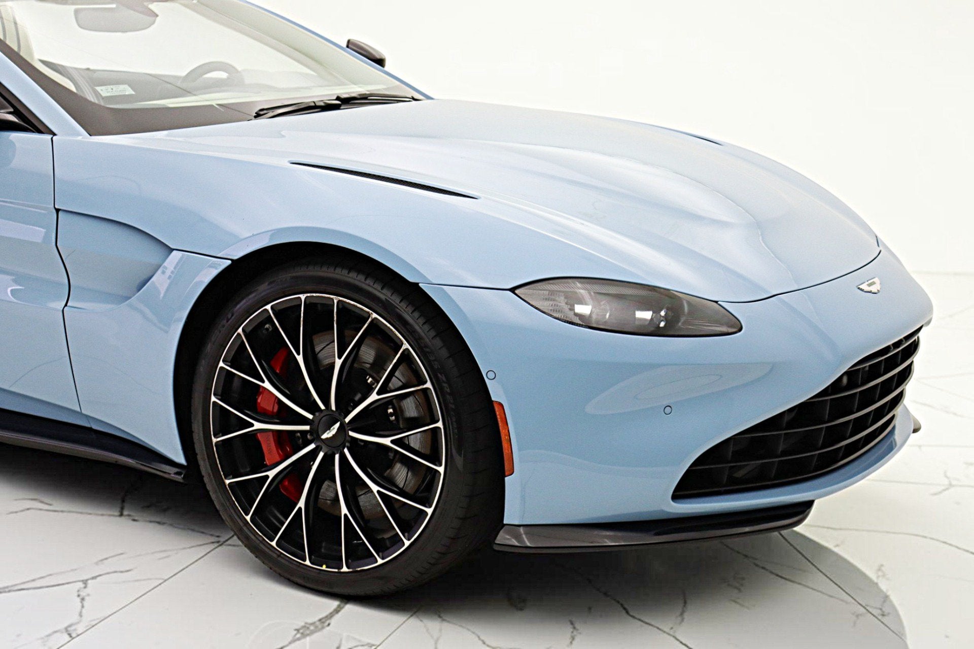 2022 Aston Martin Vantage Roadster