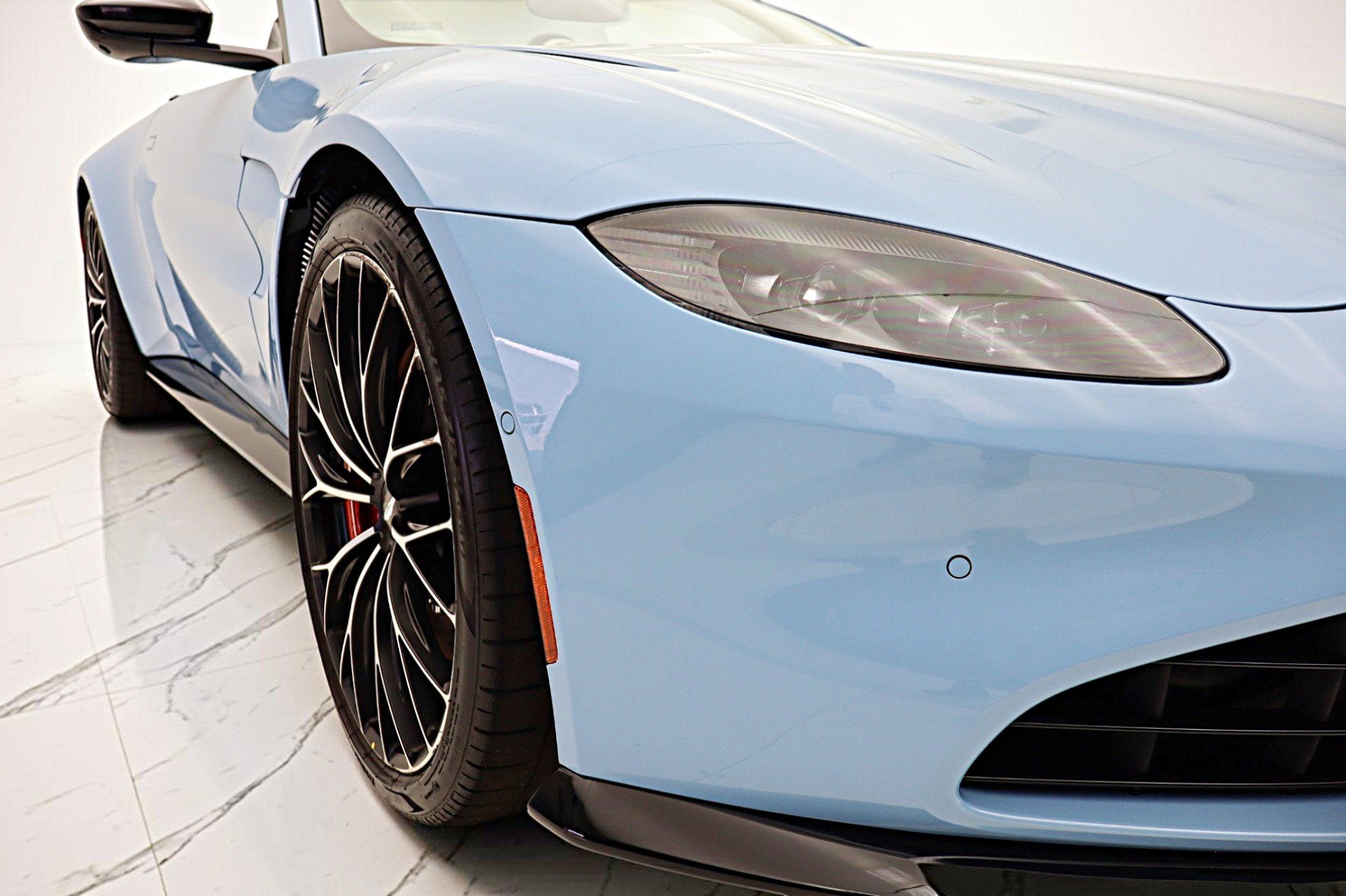 2022 Aston Martin Vantage Roadster
