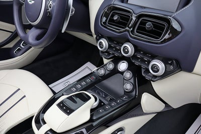 2022 Aston Martin Vantage Roadster