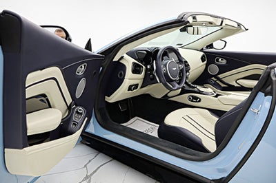 2022 Aston Martin Vantage Roadster