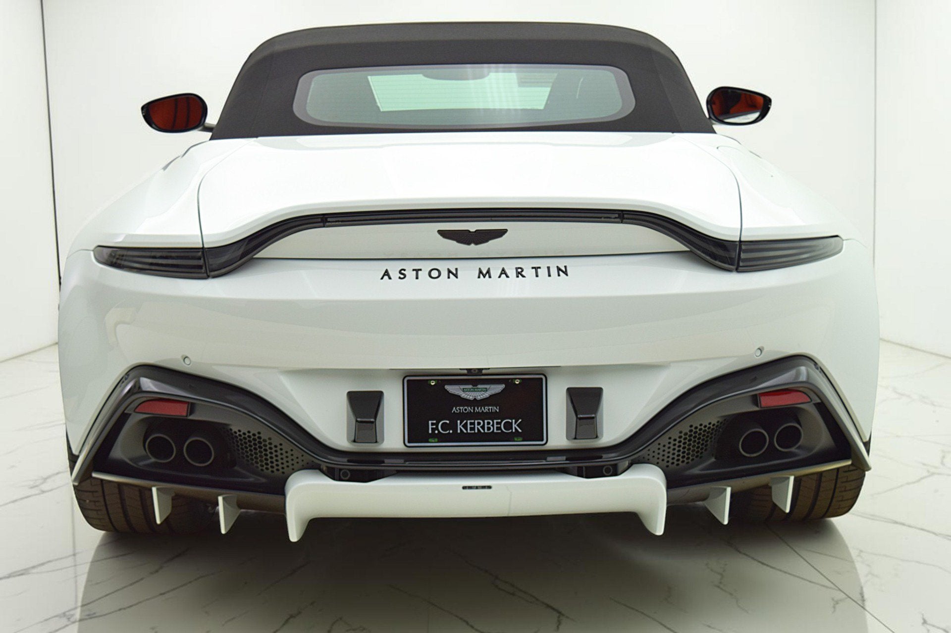 2023 Aston Martin Vantage Roadster