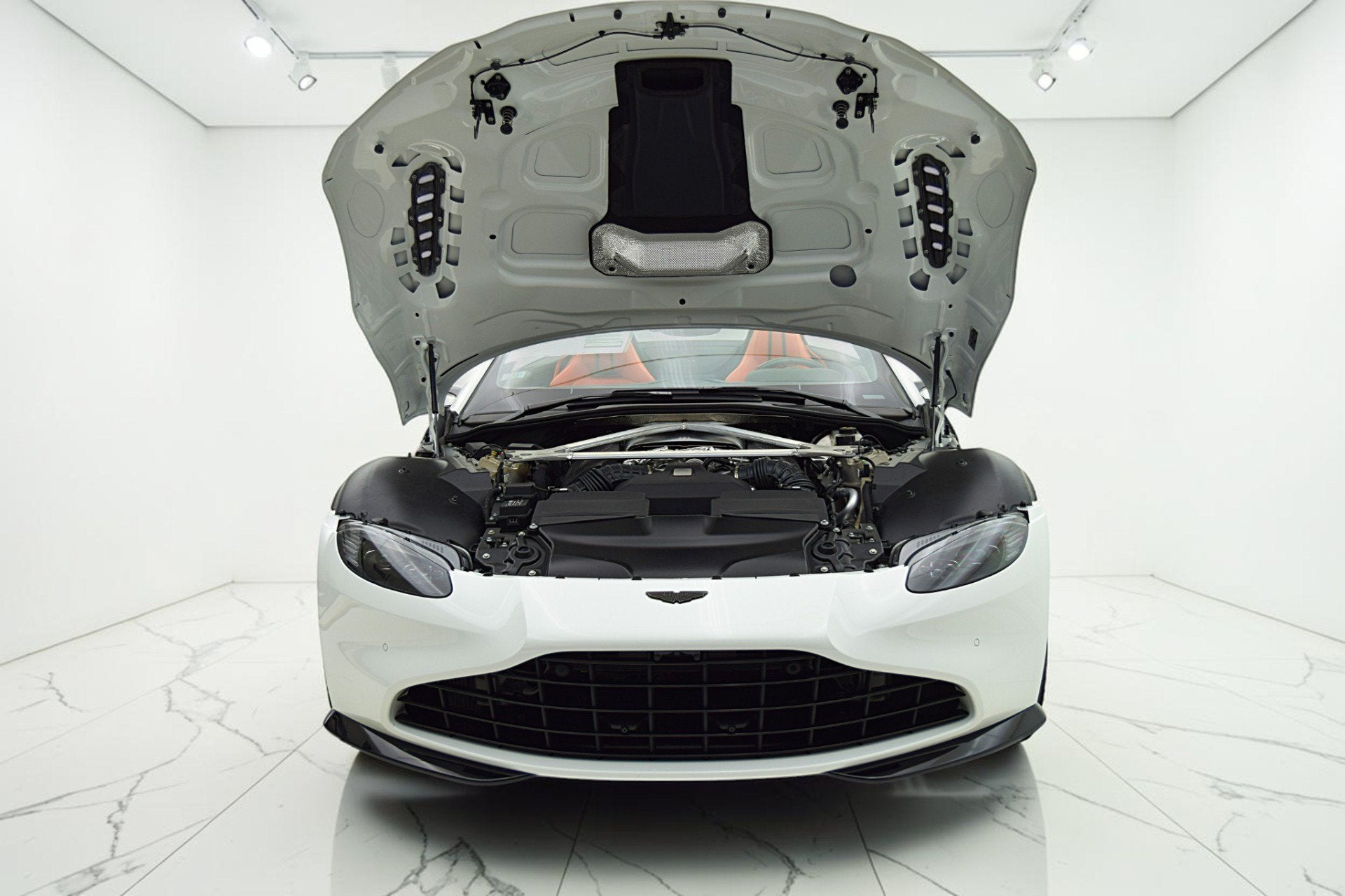 2023 Aston Martin Vantage Roadster