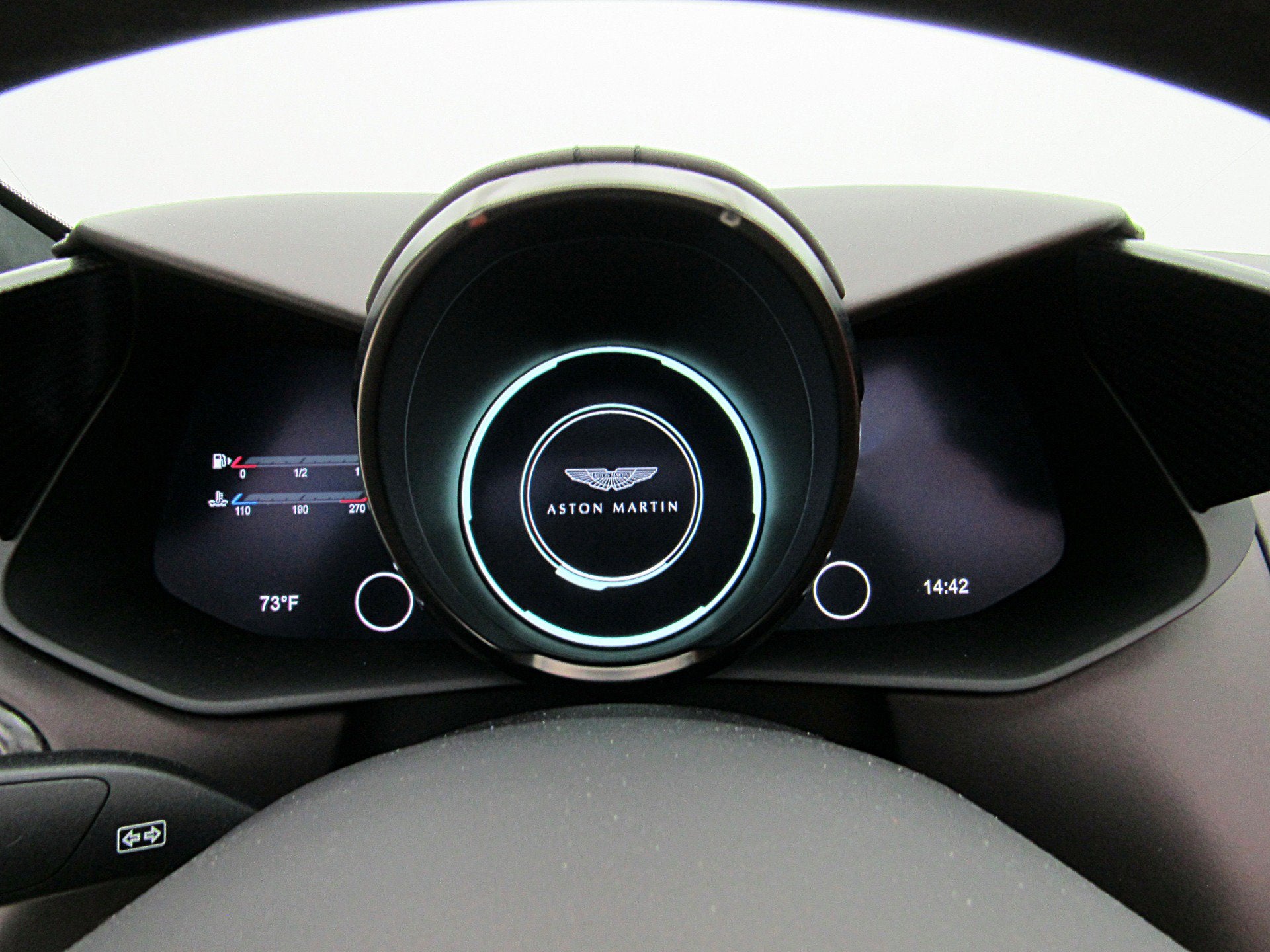 2023 Aston Martin Vantage Roadster