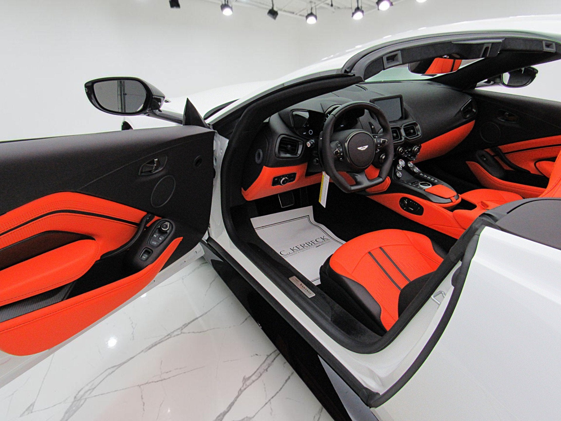 2023 Aston Martin Vantage Roadster