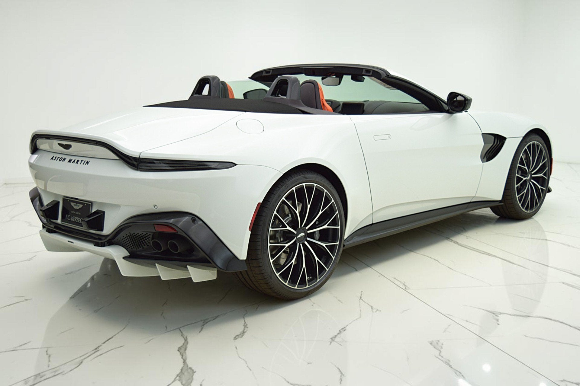 2023 Aston Martin Vantage Roadster