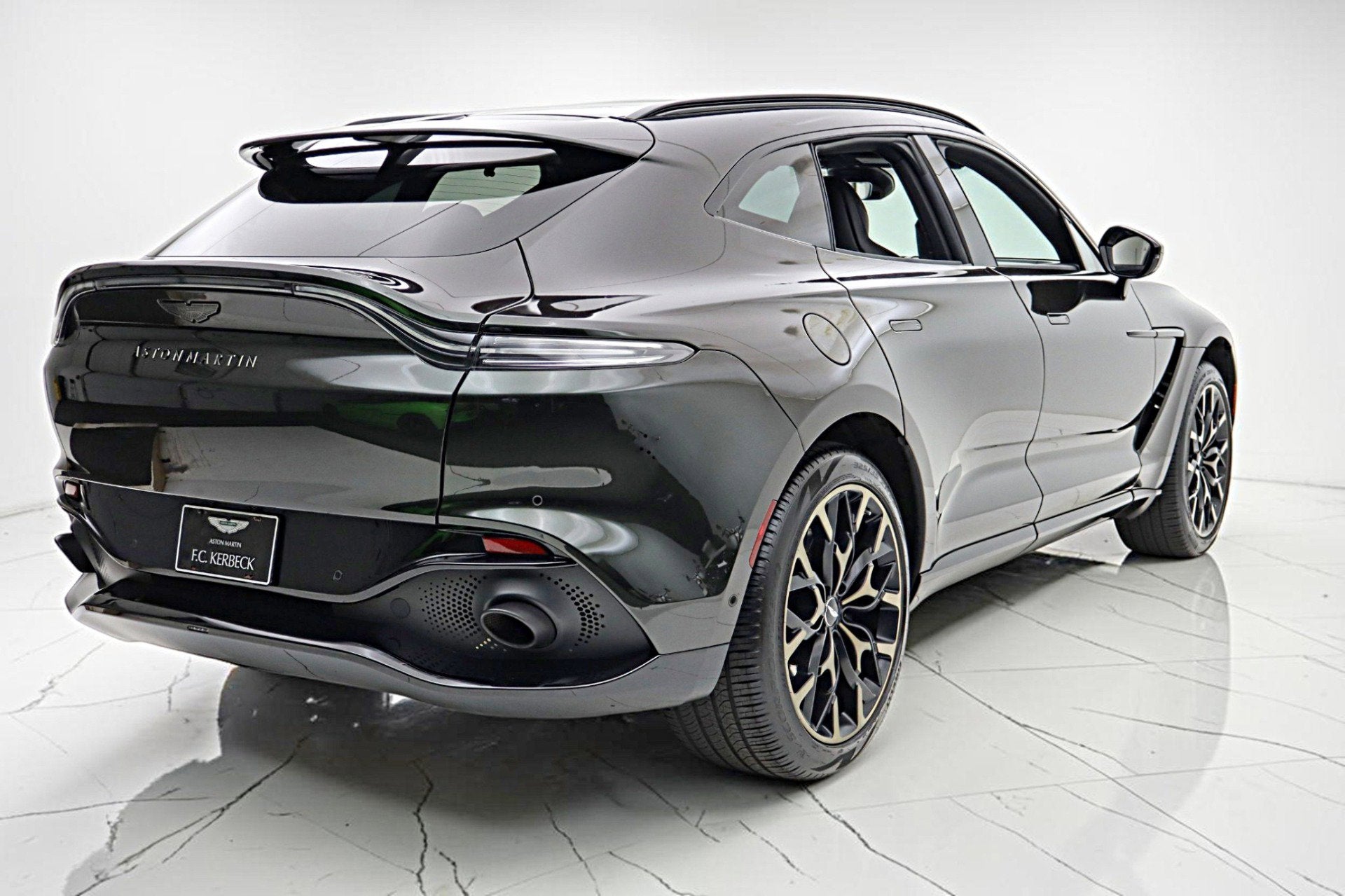 2021 Aston Martin DBX DBX