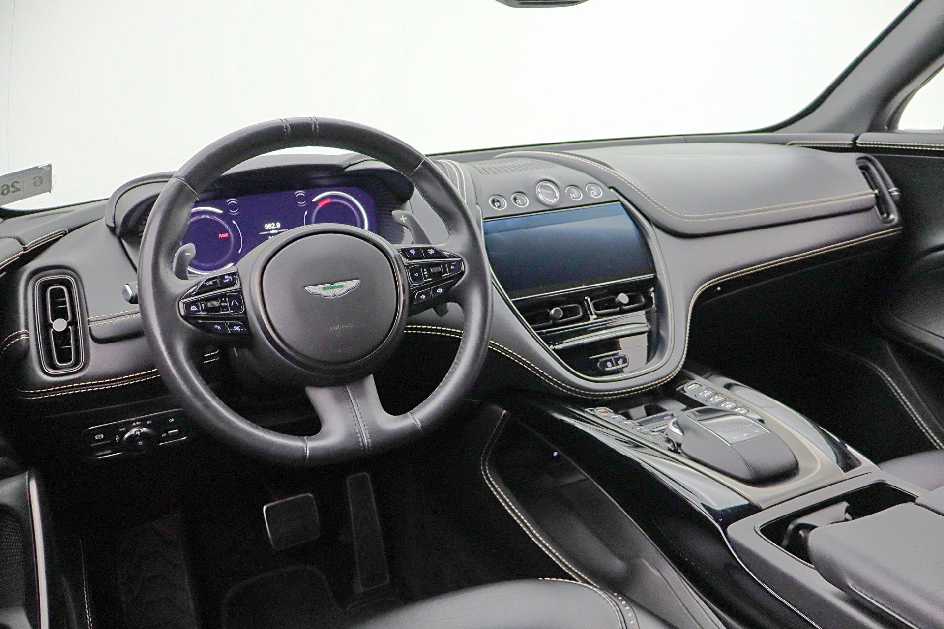 2021 Aston Martin DBX DBX