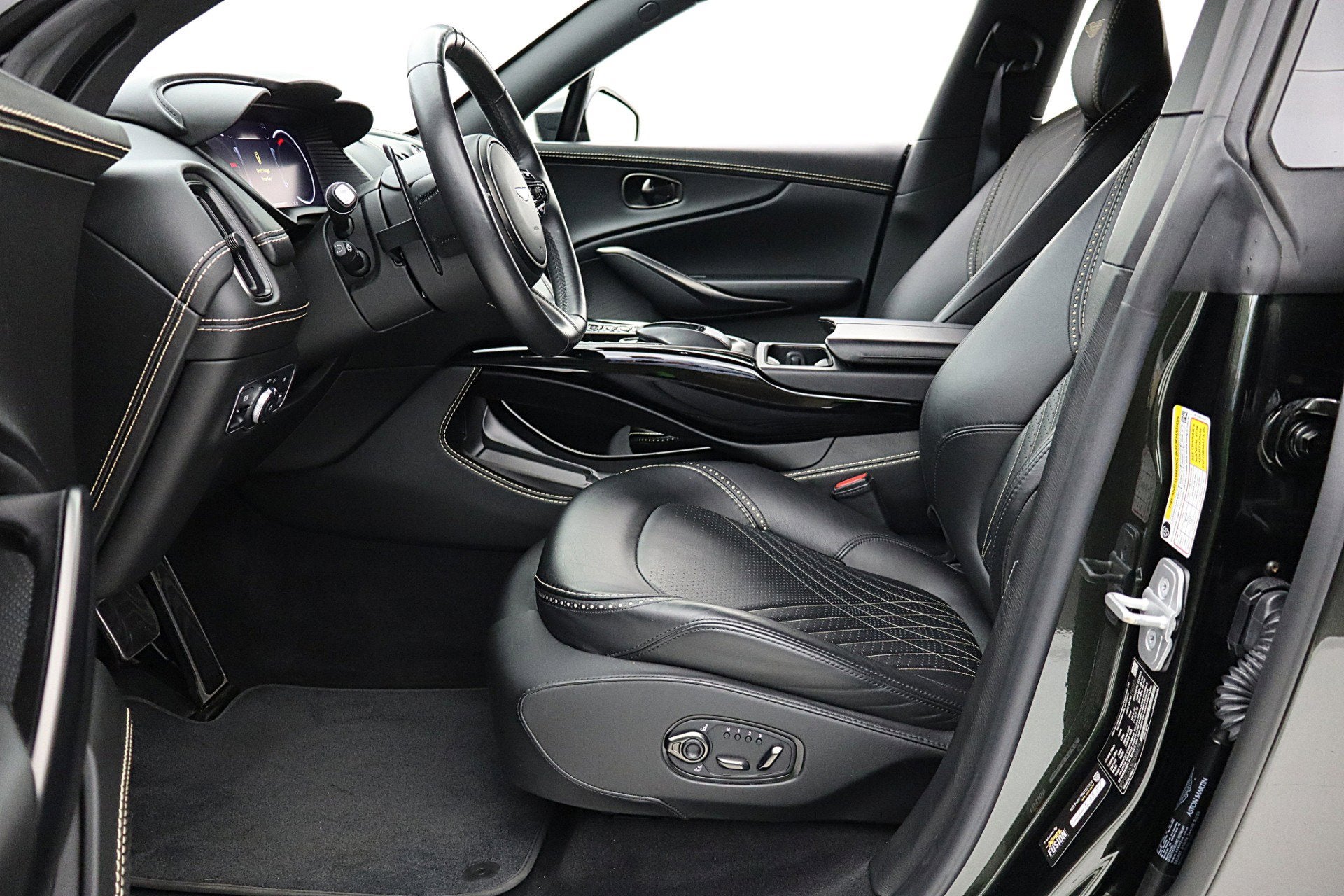 2021 Aston Martin DBX DBX