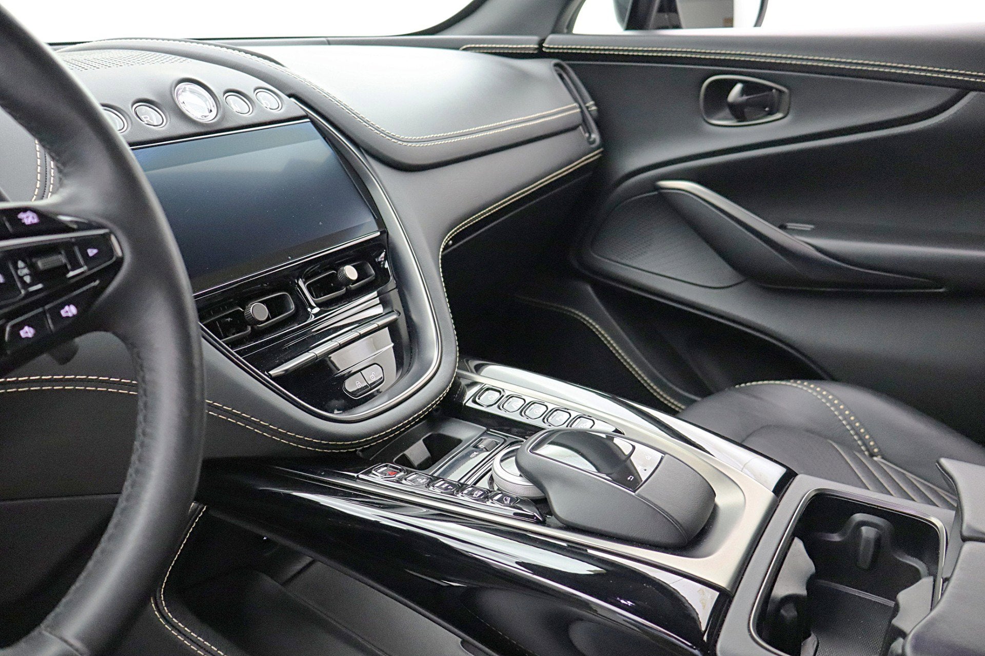 2021 Aston Martin DBX DBX