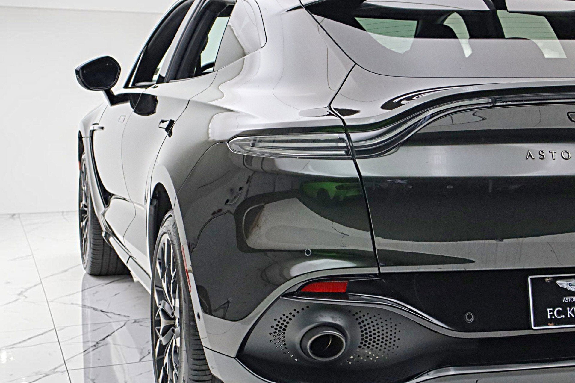 2021 Aston Martin DBX DBX