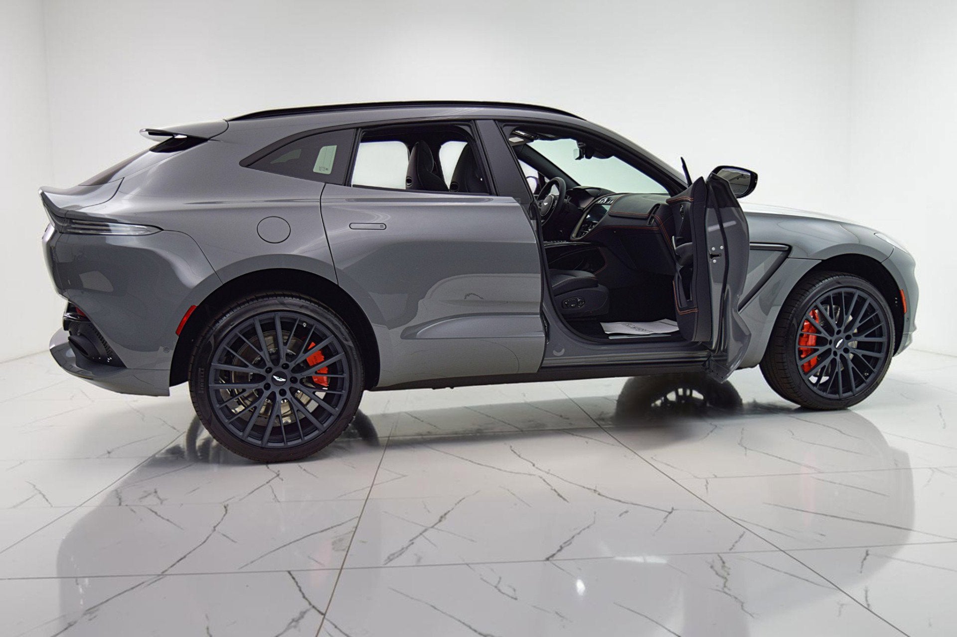 2023 Aston Martin DBX AWD