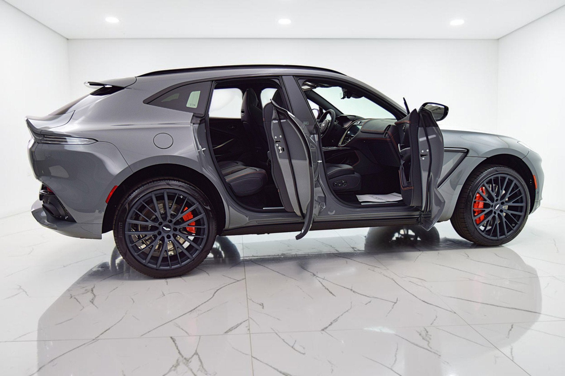 2023 Aston Martin DBX AWD