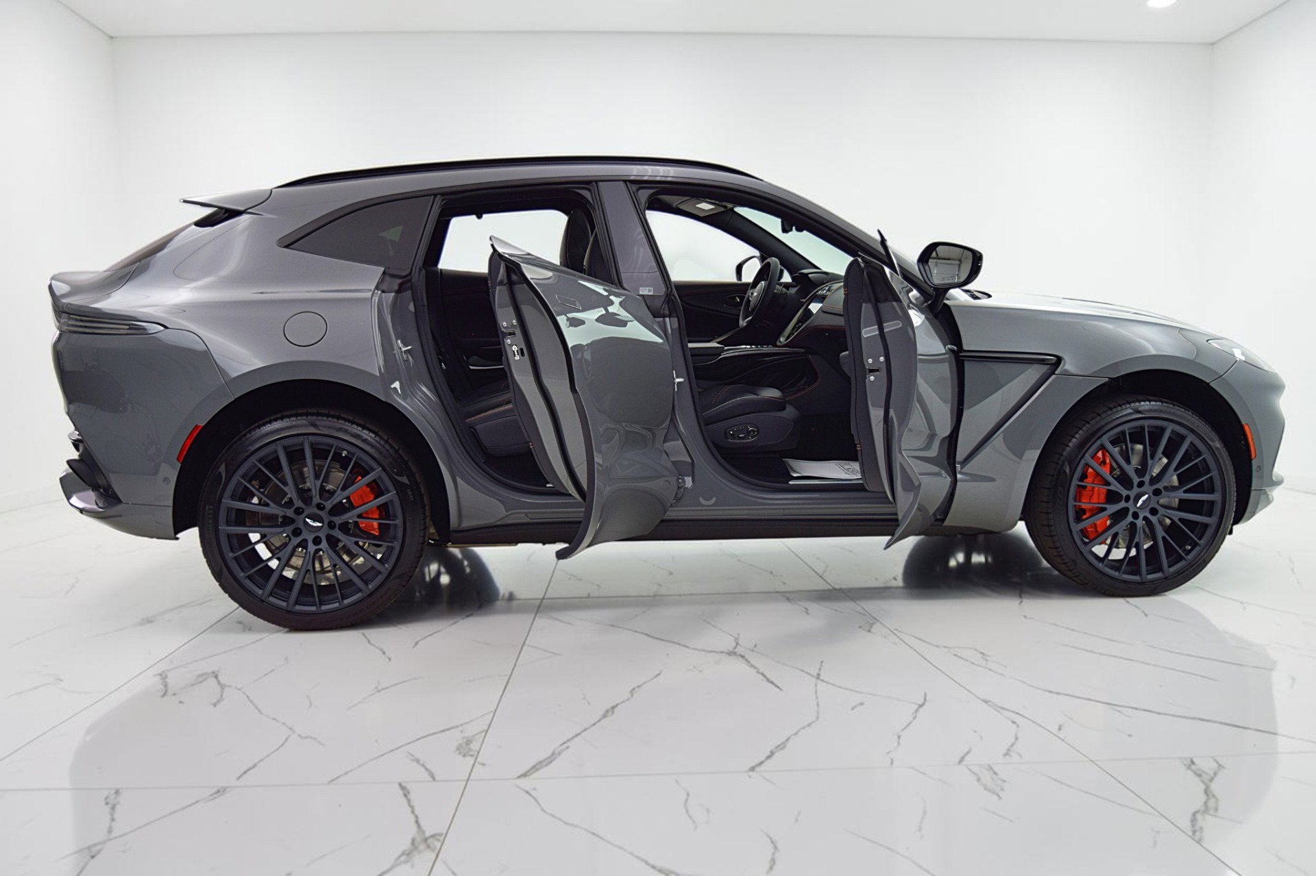 2023 Aston Martin DBX AWD