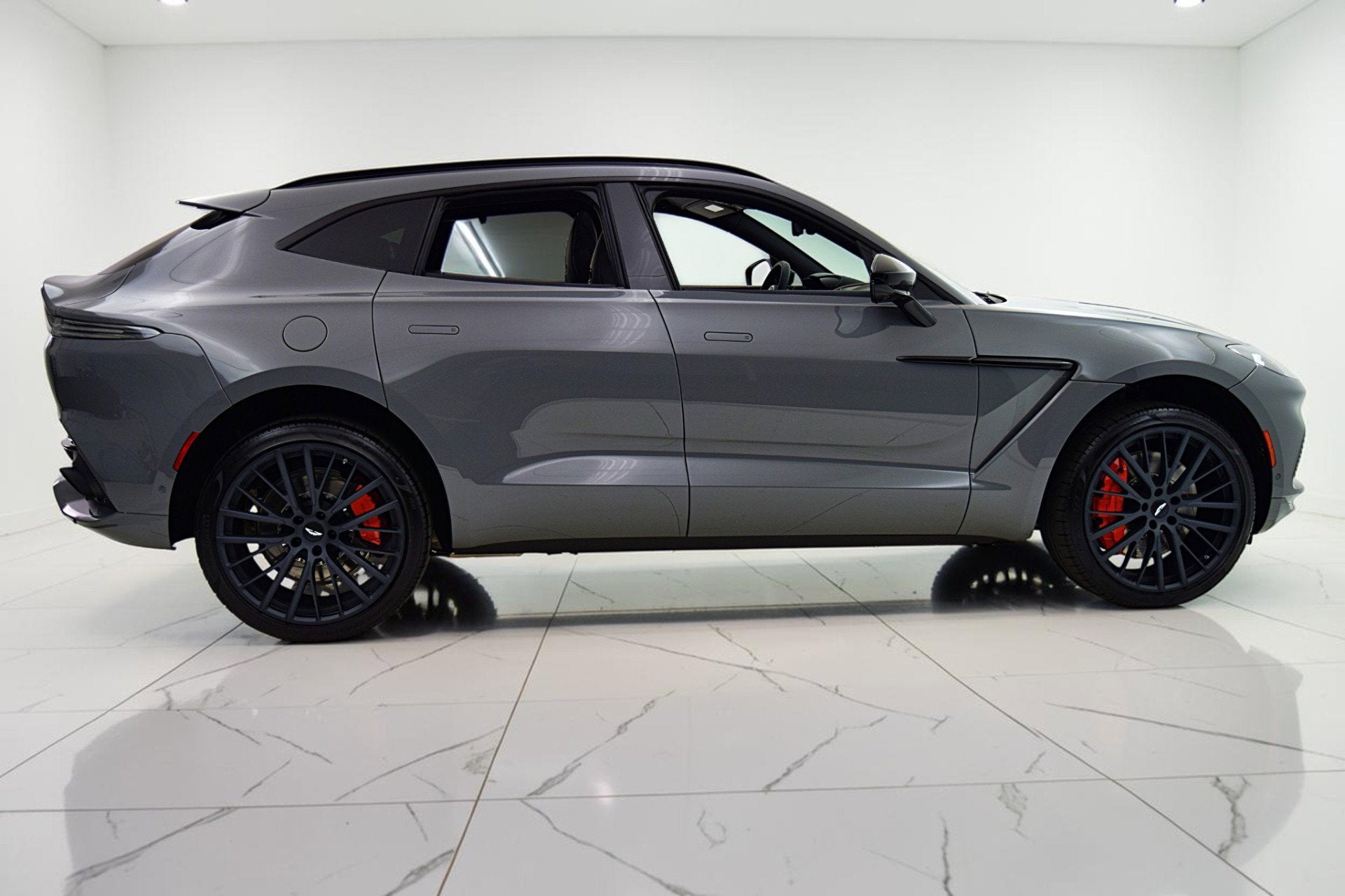 2023 Aston Martin DBX AWD