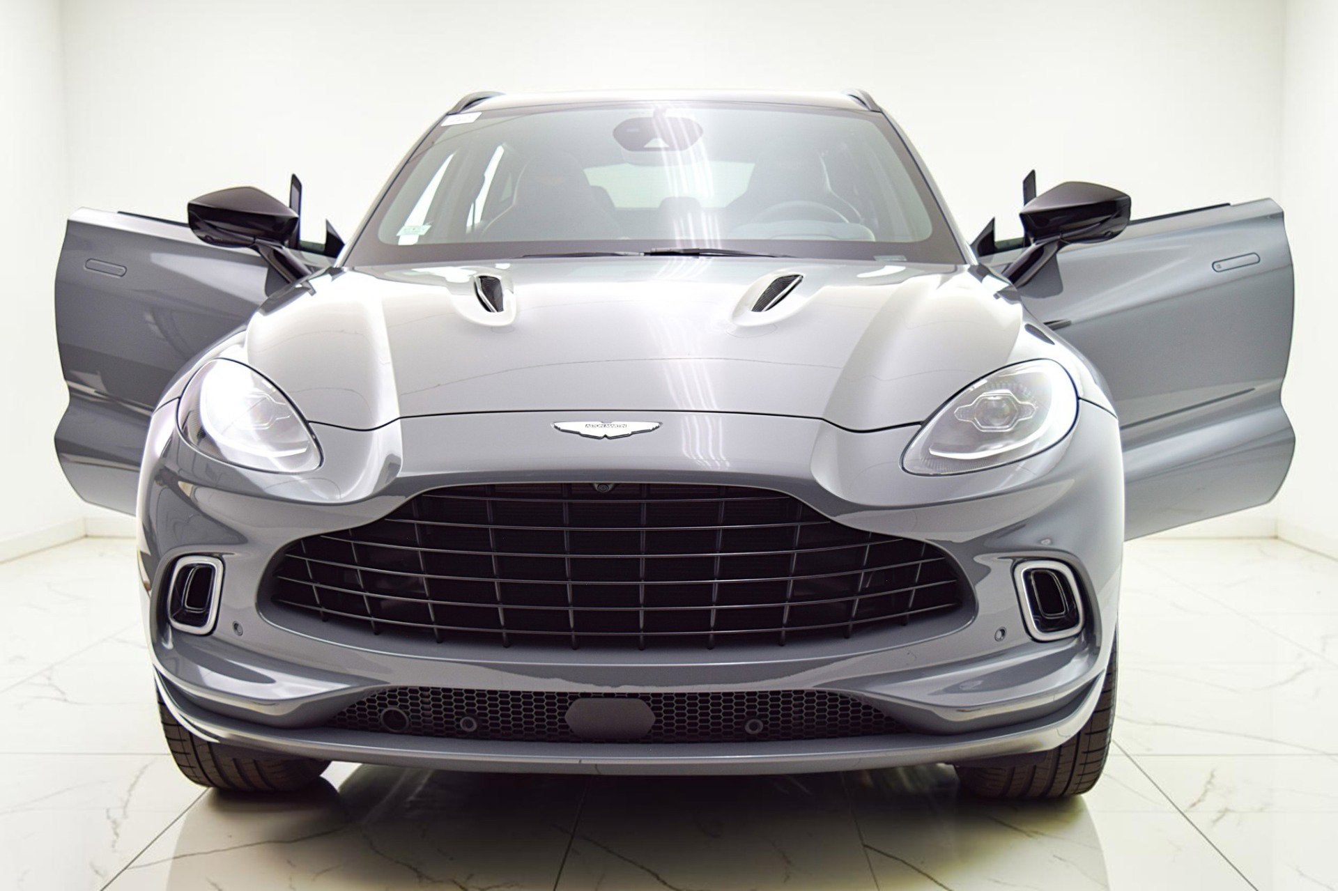 2023 Aston Martin DBX AWD