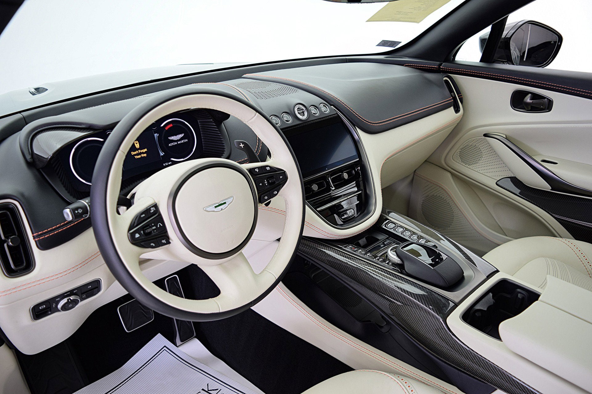 2022 Aston Martin DBX DBX