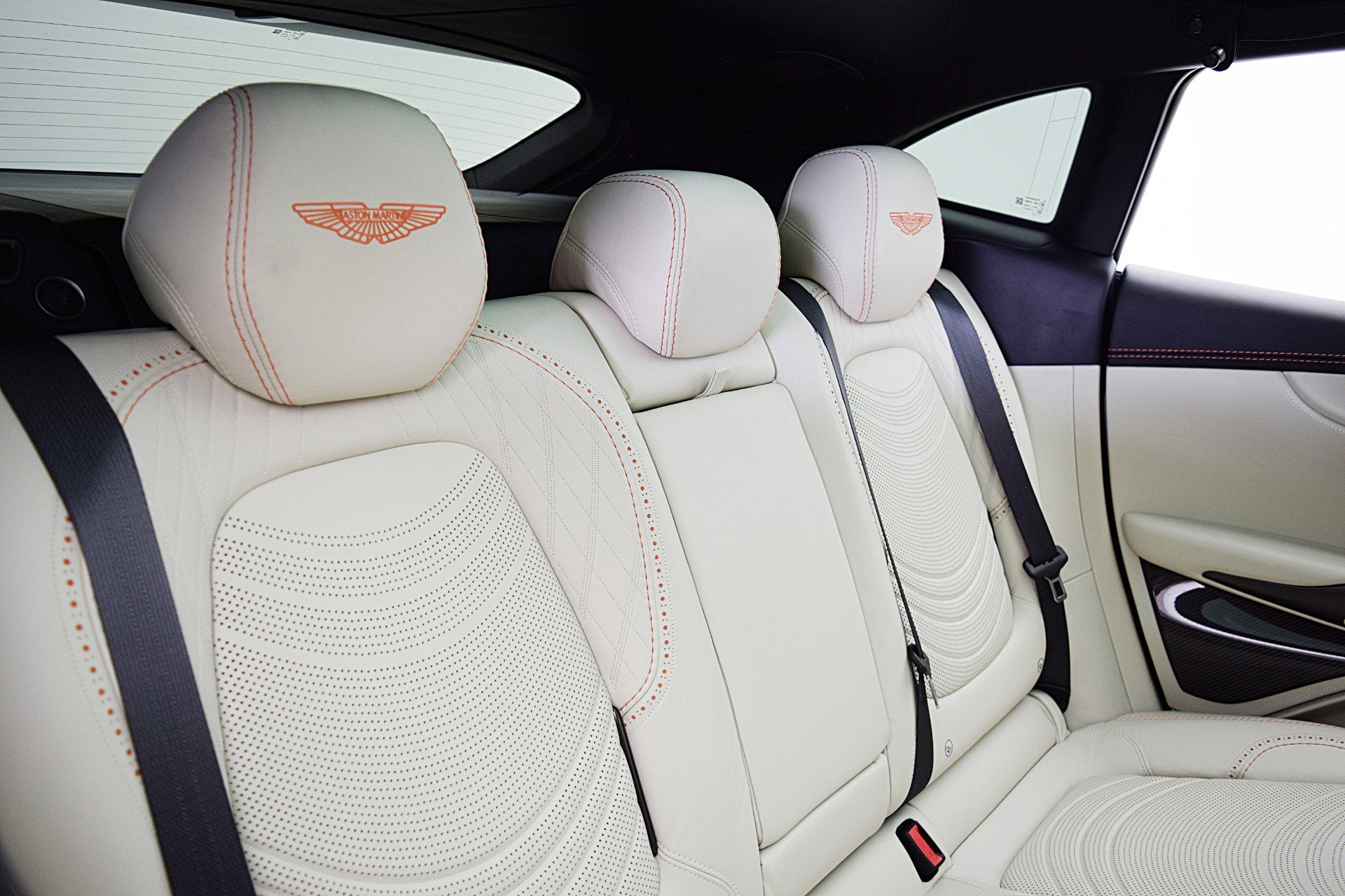 2022 Aston Martin DBX DBX