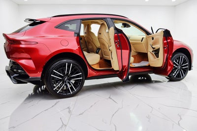 2023 Aston Martin DBX 707
